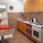 Perla טרוגיר